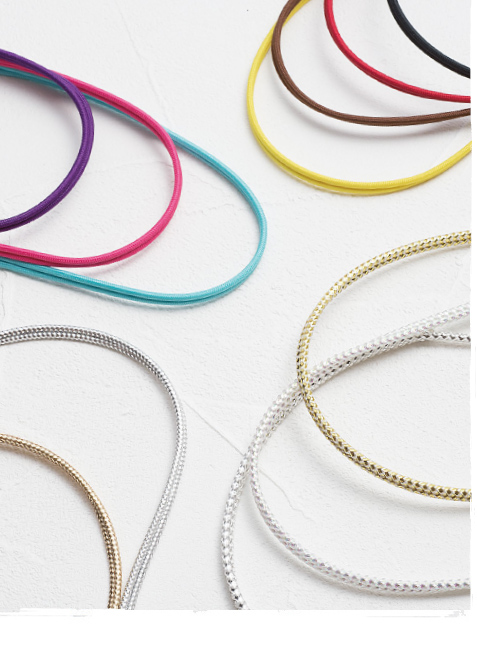 ULTRA COLOR | From bracelet, necklace to anklet, we provide many colors that you can easily match them with your daily fashinon reagrdless of season.